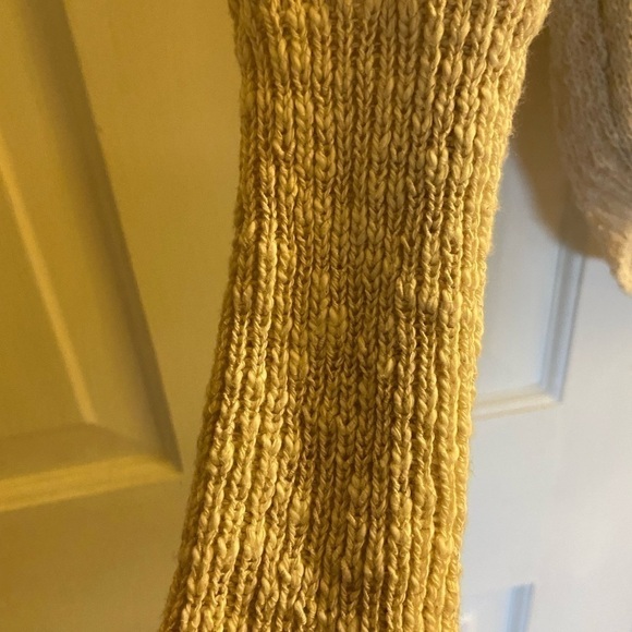 pink Republic Juniors Medium Cross Sweater - Picture 13 of 13